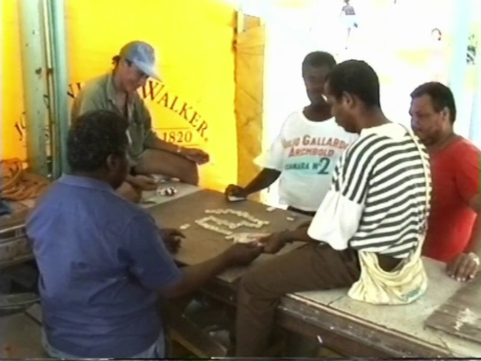 Playing dominos, San Andres